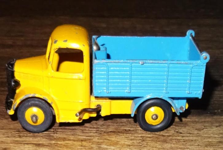 Dinky Toys Bedford End Tipper No. 410., Hobby en Vrije tijd, Modelauto's | 1:43, Gebruikt, Auto, Dinky Toys, Ophalen of Verzenden
