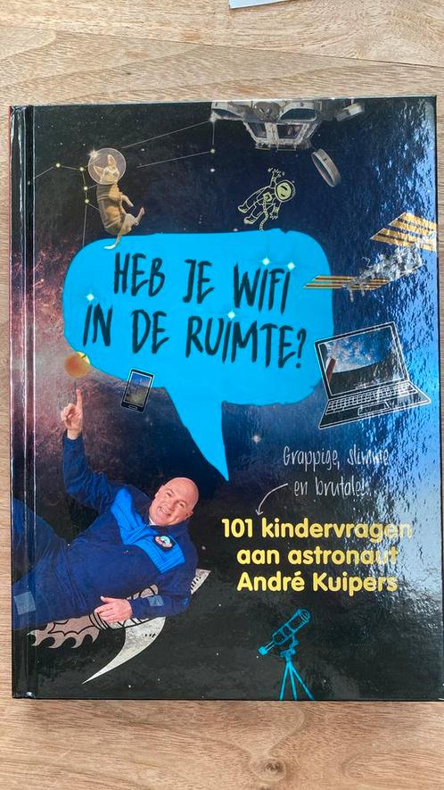 Sander Koenen - Heb je wifi in de ruimte?, Boeken, Kinderboeken | Jeugd | onder 10 jaar, Zo goed als nieuw, Ophalen of Verzenden