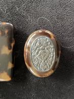 Schildpad doosjes, Ophalen