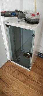 10 inch 12u patchkast, Ophalen, Zo goed als nieuw, Glas, Plaatstaal