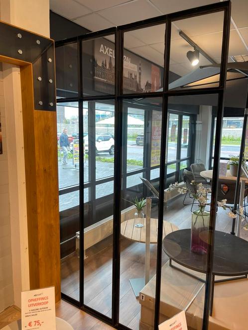 Stalramen mooi en zwaar ook voor winkel inrichting., Doe-het-zelf en Verbouw, Glas en Ramen, Gebruikt, Ophalen
