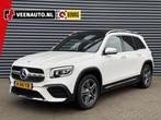 Mercedes-Benz GLB 200 AMG LINE Pano/Trekhaak/Leder/standkach, Auto's, Mercedes-Benz, Euro 6, 4 cilinders, Parkeercamera, Wit
