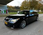 BMW 5-Serie 3.0 I 525 Touring AUT 2009 Zwart APK NIEUW, Achterwielaandrijving, Beige, 2000 kg, Leder