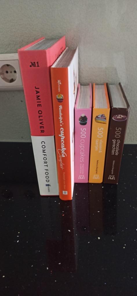 Diverse kookboeken, Boeken, Kookboeken, Zo goed als nieuw, Ophalen