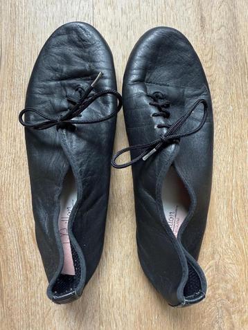 Le Papillon zwarte leren balletschoenen beschikbaar voor biedingen