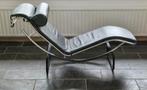 Design chaise longue in stijl van Le Corbusier, Huis en Inrichting, Banken | Sofa's en Chaises Longues, Ophalen, Eenpersoons, Metaal