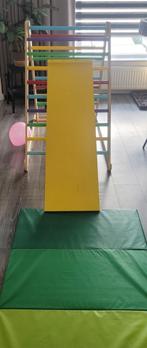 Indoor klimrek met glijbaan en IKEA mat, Ophalen, Gebruikt, Jongen of Meisje
