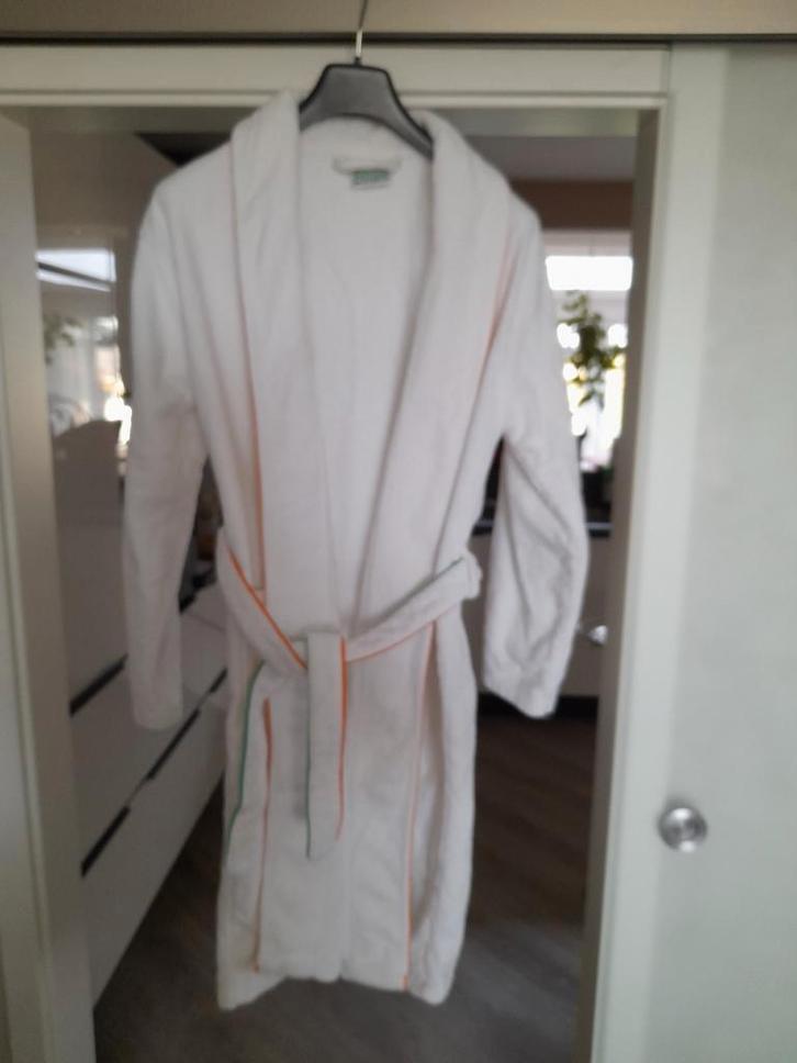Badjas wit xl  nog 3 stuks - Zo goed als nieuw, Kleding | Dames, Overige Dameskleding, Zo goed als nieuw, Ophalen of Verzenden