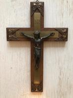 Antiek houten kruis met koperen Jezus met engeltjes, Antiek en Kunst, Ophalen of Verzenden