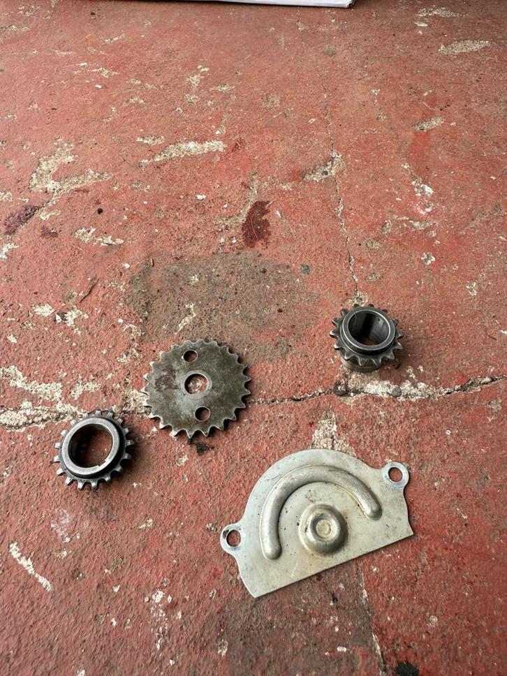 Krukas vertanding piaggio 50cc 4t, Motoren, Tuning en Styling, Ophalen of Verzenden