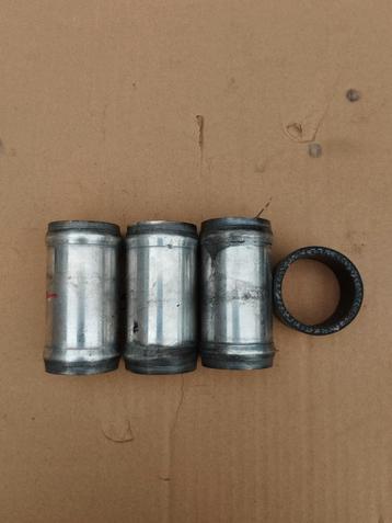 3 koelvloeistof slang verbinders 36 mm beschikbaar voor biedingen