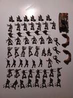 57 plastic soldaatjes, Ophalen of Verzenden