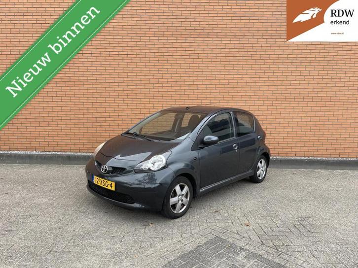 Toyota Aygo 1.0 172DKM | APPLE | AIRCO | ELEK-PAKKET | LUXE, Auto's, Toyota, Bedrijf, Te koop, Aygo, ABS, Airbags, Airconditioning