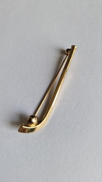 Goudkleurige Golfclub Broche beschikbaar voor biedingen