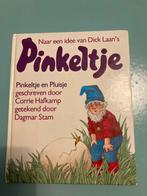 Pinkeltje en Pluisje - Corrie Hafkamp, Boeken, Ophalen of Verzenden, Gelezen, Sprookjes