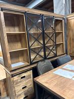 Houten buffetkast met glazen schuifdeuren, Ophalen, Overige materialen, Outletliving7@gmail.com, Nieuw