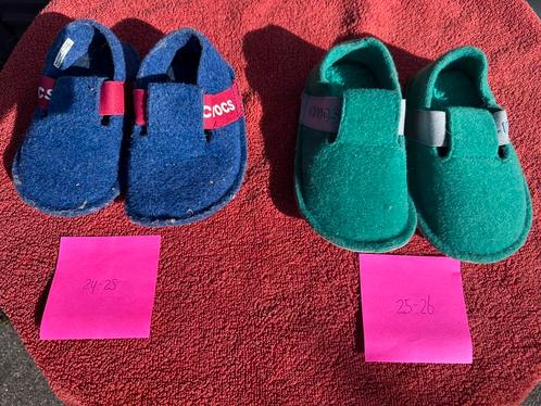 Sloffen van crocs en bergstein, Kinderen en Baby's, Babykleding | Schoentjes en Sokjes, Zo goed als nieuw, Jongetje of Meisje