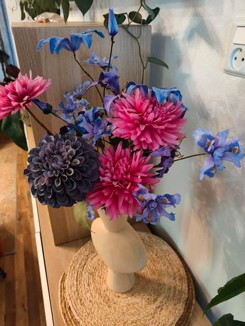Boeket zijdebloemen kunstbloemen beschikbaar voor biedingen