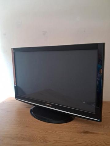 Parasonic TV 90x50 screen beschikbaar voor biedingen