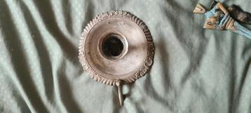 Antieke Verzilverde Kaarsenhouder beschikbaar voor biedingen