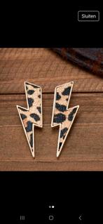 Bliksemschicht statement oorbellen SMTNG Fab. Collection, Hangers, Bruin, Nieuw, Ophalen of Verzenden