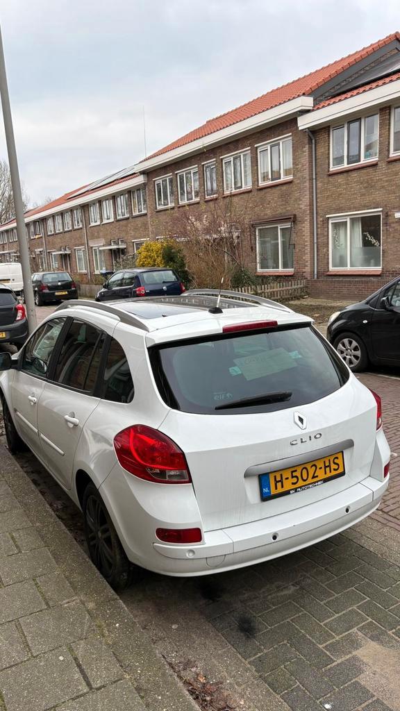 Renault Clio 1.2 TCE Estate 2010 Wit, Auto's, Renault, Particulier, Clio, Benzine, B, Stationwagon, Handgeschakeld, Geïmporteerd