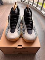 Yeezy Quantum Sea Teal - Maat 41 1/3 - Nieuw!, Ophalen of Verzenden, Nieuw, Overige kleuren, Sneakers of Gympen