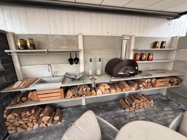 WWOO | Buitenkeuken | Lichtgrijs, Tuin en Terras, Buitenkeukens, Gebruikt, Houtskool, Inbouw, Ophalen