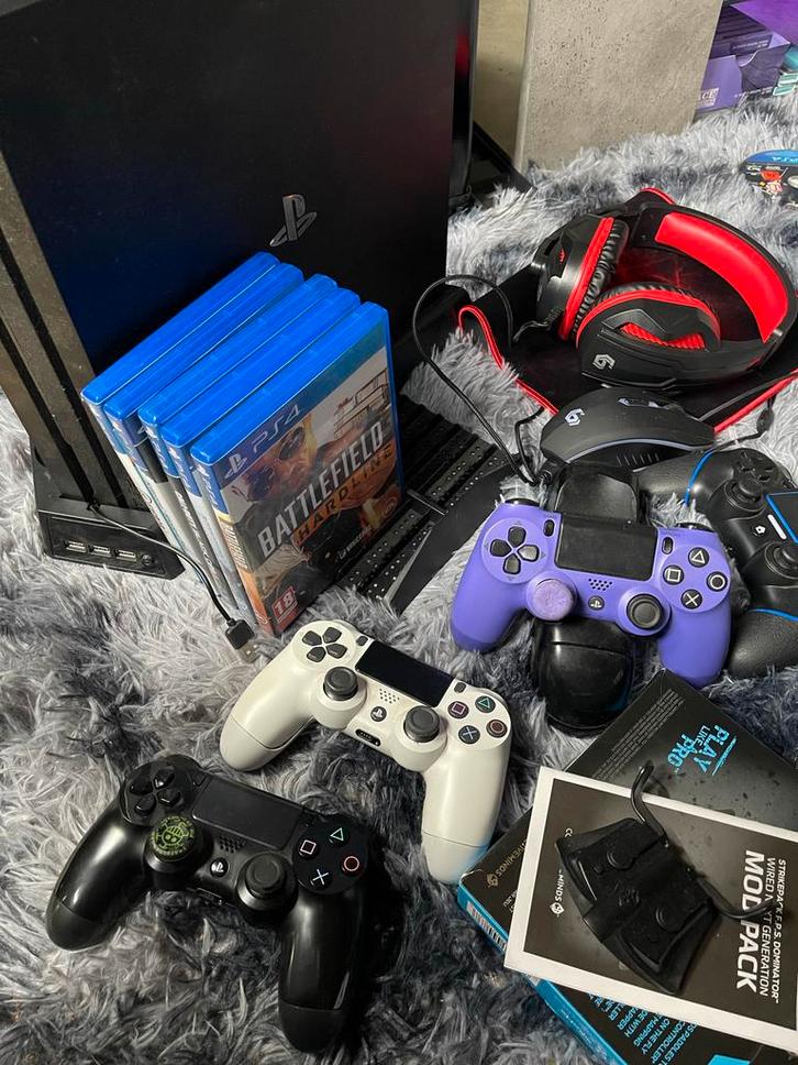 PS4 Pro 1TB - Zo goed als nieuw, complete set!, Spelcomputers en Games, Spelcomputers | Sony PlayStation 4, Zo goed als nieuw