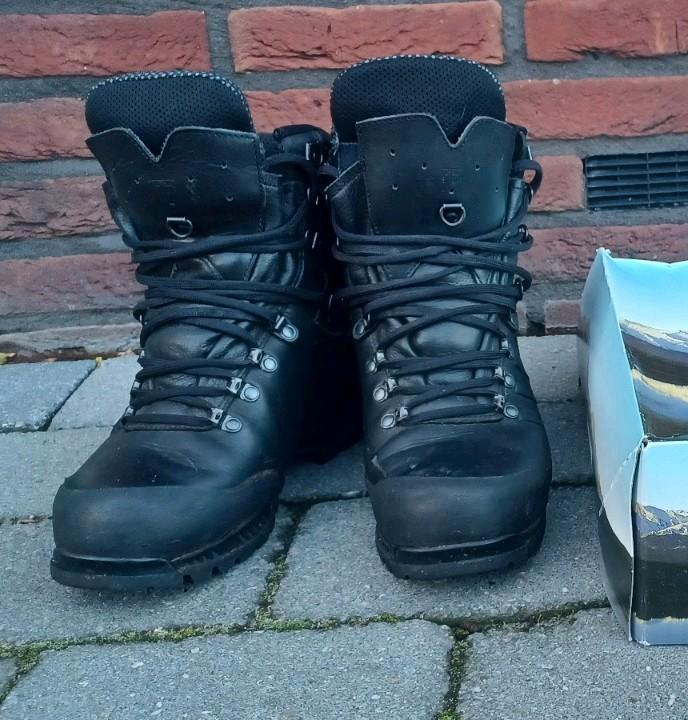 Meindl MFS Gore-tex berg/wandelschoen maat 7,5, Sport en Fitness, Bergsport en Wandelen, Gebruikt, Schoenen, Ophalen of Verzenden