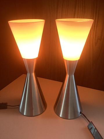 2 design diabolo tafellampen beschikbaar voor biedingen