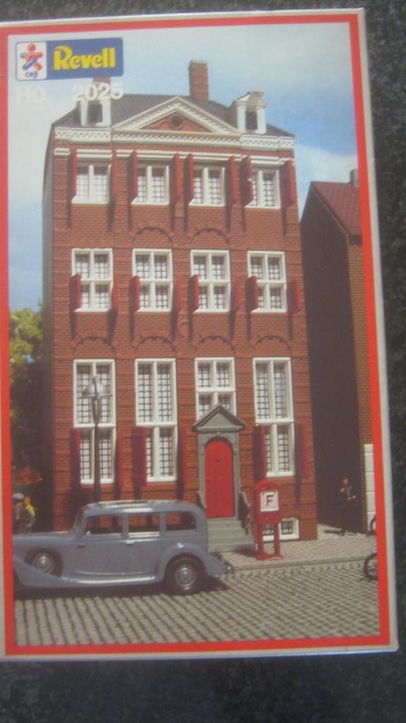 Revell HO 2025: bouwpakket Amsterdams Rembrandthuis, Hobby en Vrije tijd, Modeltreinen | H0, Nieuw, Overige typen, Gelijkstroom of Wisselstroom