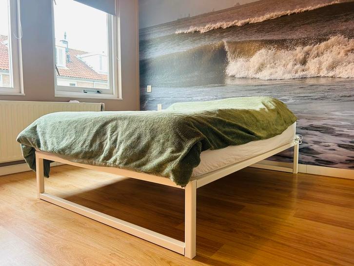 Zo goed als nieuw Matt bed + matras 140200, Huis en Inrichting, Slaapkamer | Bedden, Zo goed als nieuw, Tweepersoons, 140 cm, 200 cm