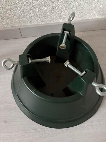 Kerstboomstandaard beschikbaar voor biedingen