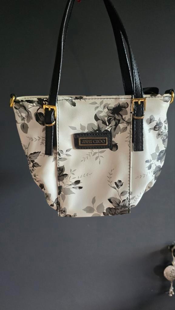 Tas Jimmy Choo, merk handtas, met mooi bloemmotief, Sieraden, Tassen en Uiterlijk, Tassen | Damestassen, Handtas, Ophalen