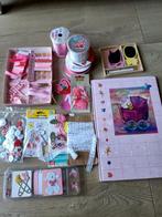 Scrapbook spullen, boek, embelishments en lint roze baby, Hobby en Vrije tijd, Scrapbooking, Ophalen of Verzenden, Zo goed als nieuw