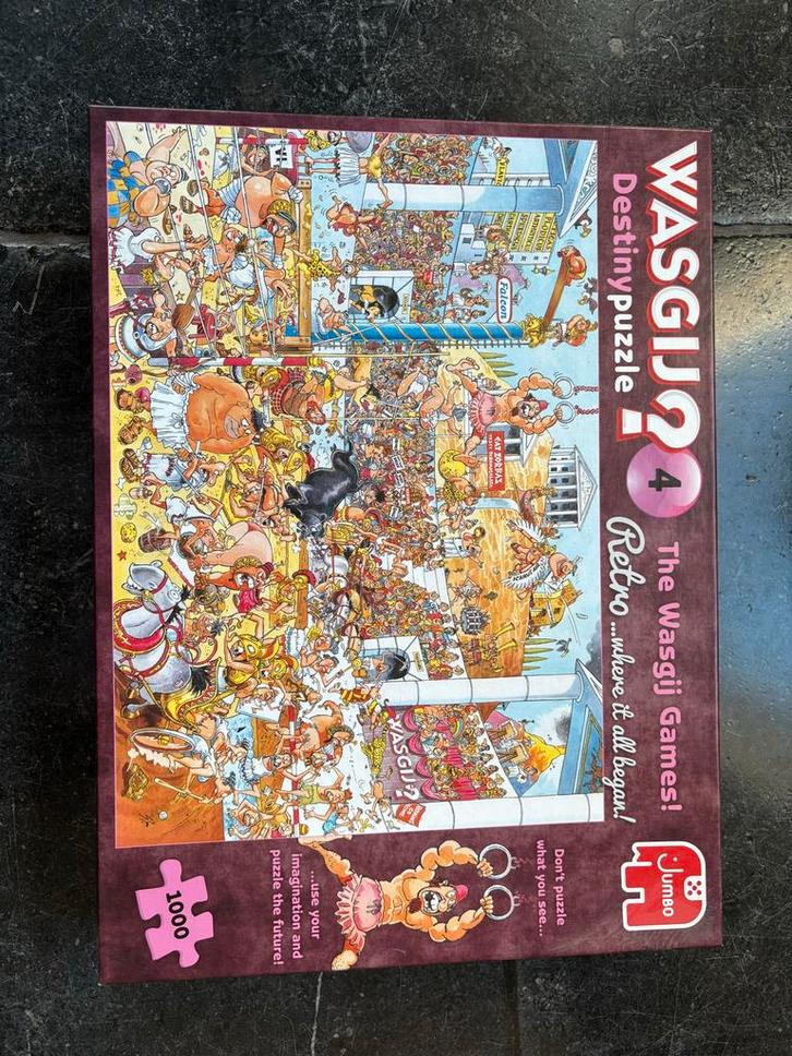 Wasgij Destiny Puzzel 4 - Retro 1000 stukjes, Hobby en Vrije tijd, Denksport en Puzzels, Zo goed als nieuw, Legpuzzel, 500 t/m 1500 stukjes