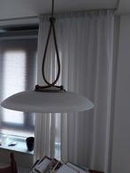 Stijlvolle hanglamp met glazen kap, Ophalen, 50 tot 75 cm, Zo goed als nieuw, Glas