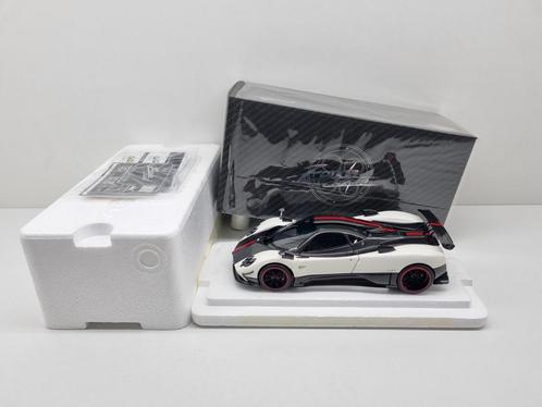 Almost Real
Pagani Zonda Cinque Coupe 2009
1:18 Nieuw, Hobby en Vrije tijd, Modelauto's | 1:18, Nieuw, Auto, Ophalen of Verzenden