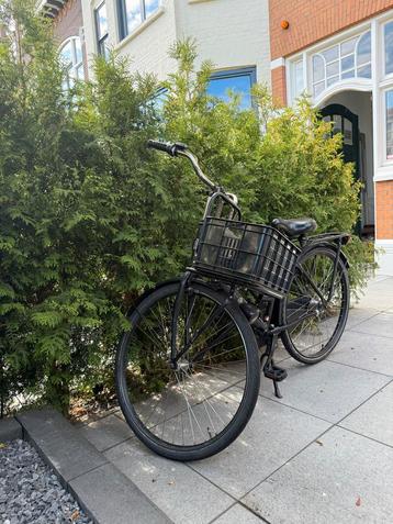 Omafiets - Damesfiets met voorrek beschikbaar voor biedingen