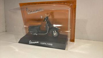 Vespa 150 px 1999 die cast 1.18 beschikbaar voor biedingen