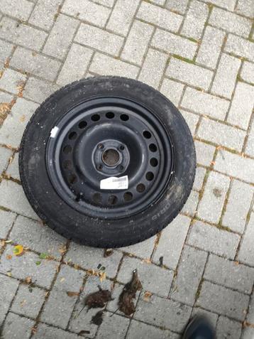 Reserve band met Velg 185/60 R15 beschikbaar voor biedingen