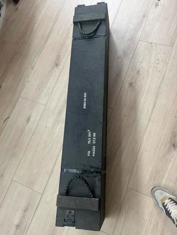  Decoratie/opberg meubel ruilen tegen sixpackje heineken beschikbaar voor biedingen