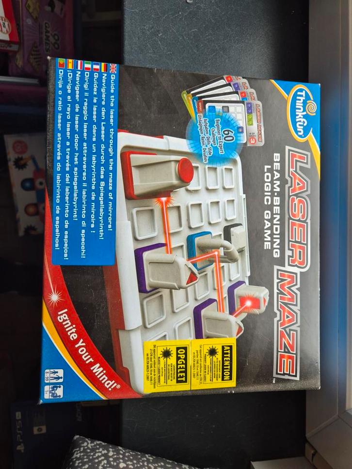 Laser Maze - Denkspel met Laserstralen!, Hobby en Vrije tijd, Gezelschapsspellen | Bordspellen, Zo goed als nieuw, Een of twee spelers