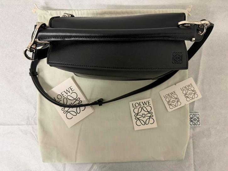 LOEWE Puzzle Edge Leather Tote Bag, Sieraden, Tassen en Uiterlijk, Tassen | Damestassen, Nieuw, Schoudertasje, Zwart, Ophalen of Verzenden