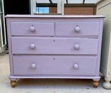 Brocante ladekast MOET SNEL WEG! beschikbaar voor biedingen