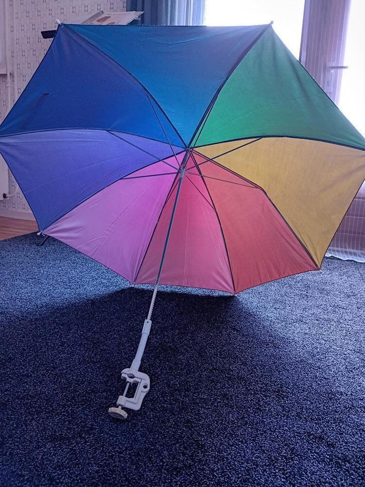 Parasol met klem (voor aan kinderwagen, strandstoel e.d.), Tuin en Terras, Parasols, Gebruikt, Overige typen, Kantelbaar, Ophalen