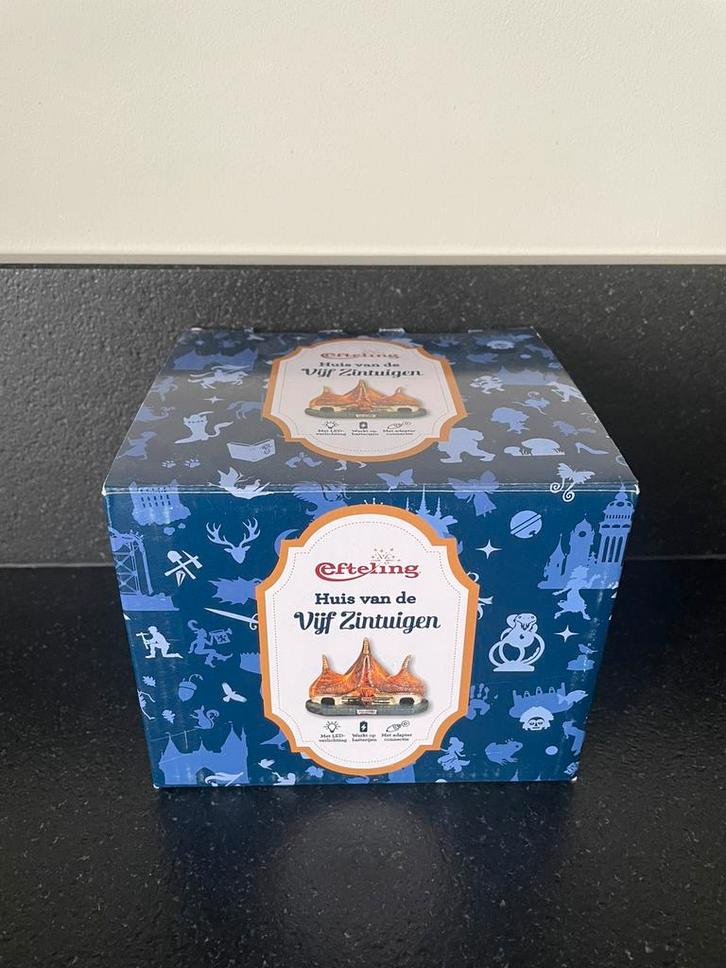 Huis van de vijf zintuigen efteling kerstdorp luville, Verzamelen, Efteling, Nieuw, Beeldje of Poppetje, Ophalen of Verzenden