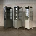 Oude medicijn kast, medische kasten, vintage kast, vitrine, Ophalen