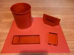 Bureau accessoires (rood en van metaal), Diversen, Bureau-accessoires, Ophalen of Verzenden, Zo goed als nieuw